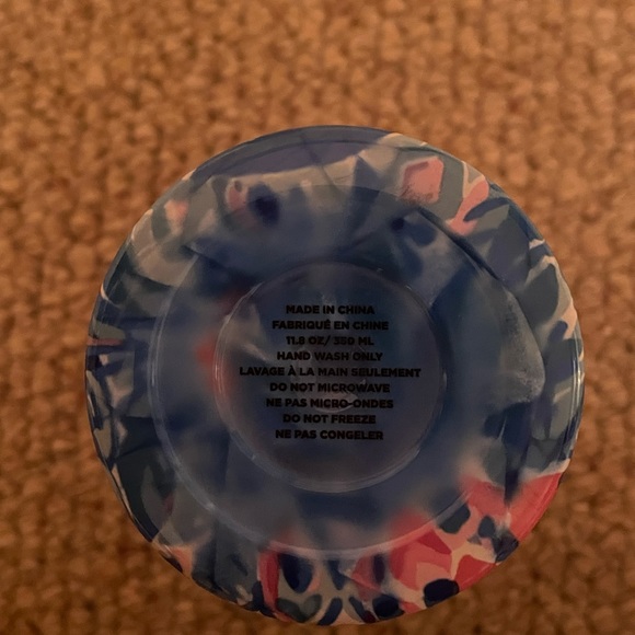 Lilly Pulitzer mini water bottles 🌴💖 - Picture 5 of 6